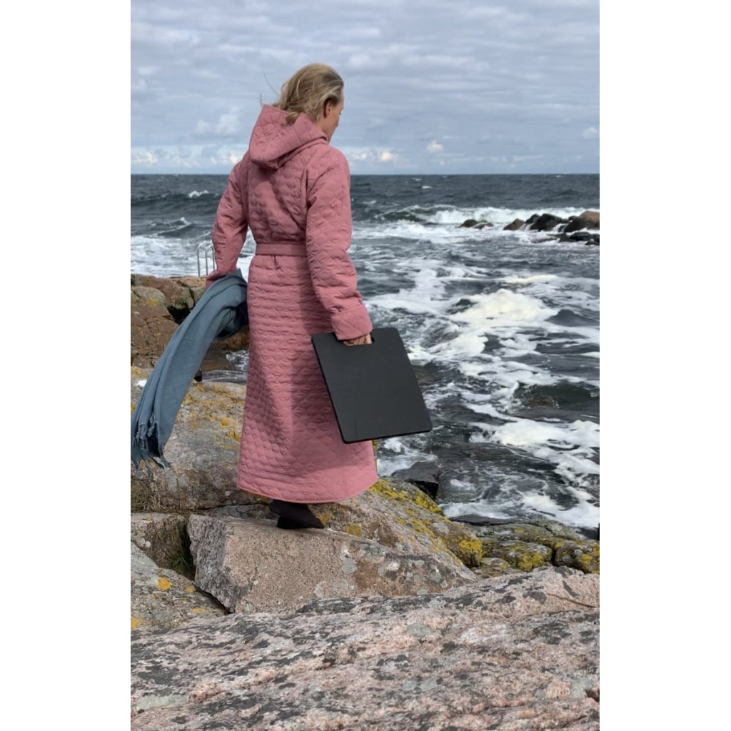 NORDBAEK Bathrobe NORDBAEK Windy Ocean - ladies' windproof recycled fleece Bath robe Berry